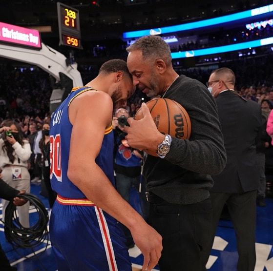 足球比赛不 足球比赛不