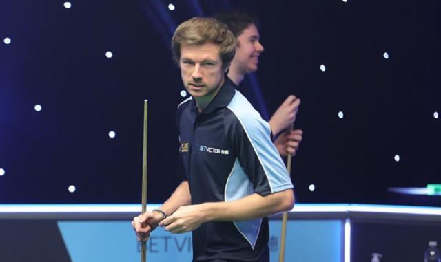 8年的某场 8年的某场